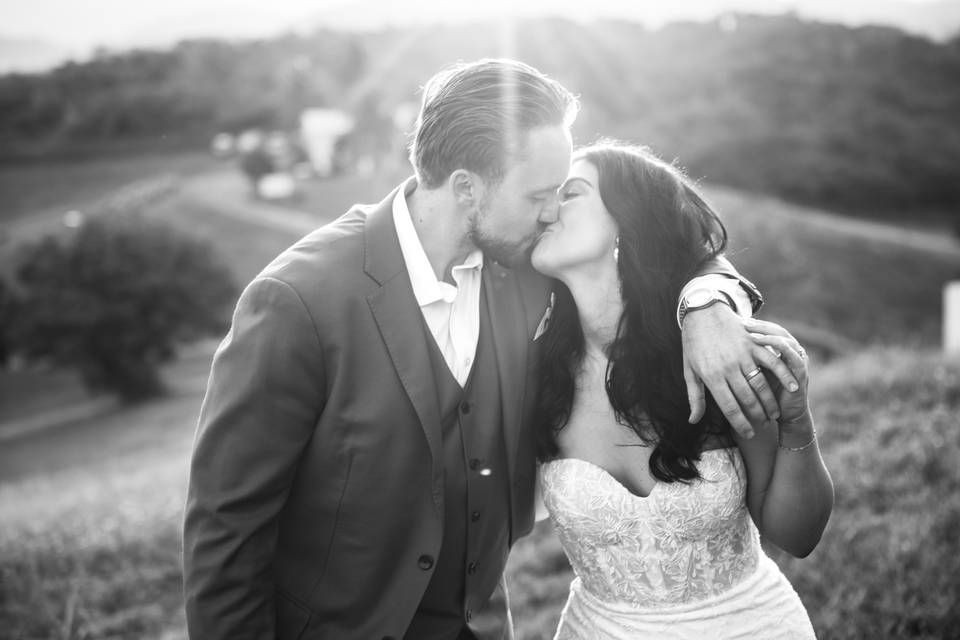 Monochrome couple