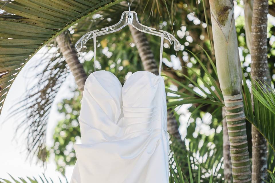 Dress details