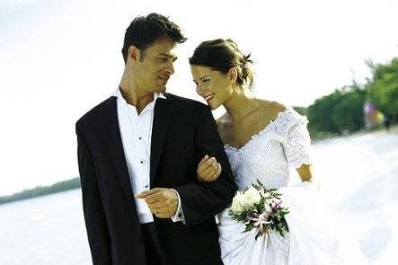 Looking for the perfect Honeymoon Destinations. Let our Specialist help you with all your travel needs.