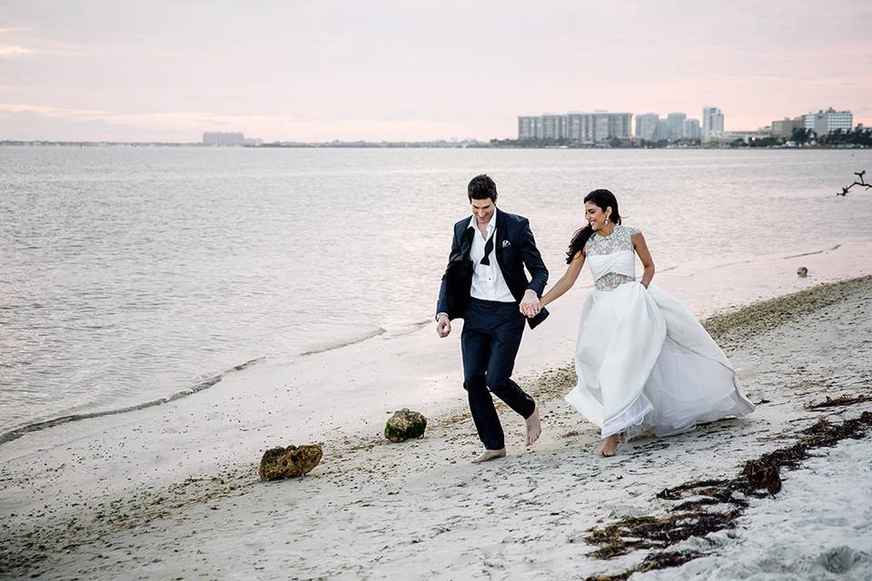 The Wedding Traveler