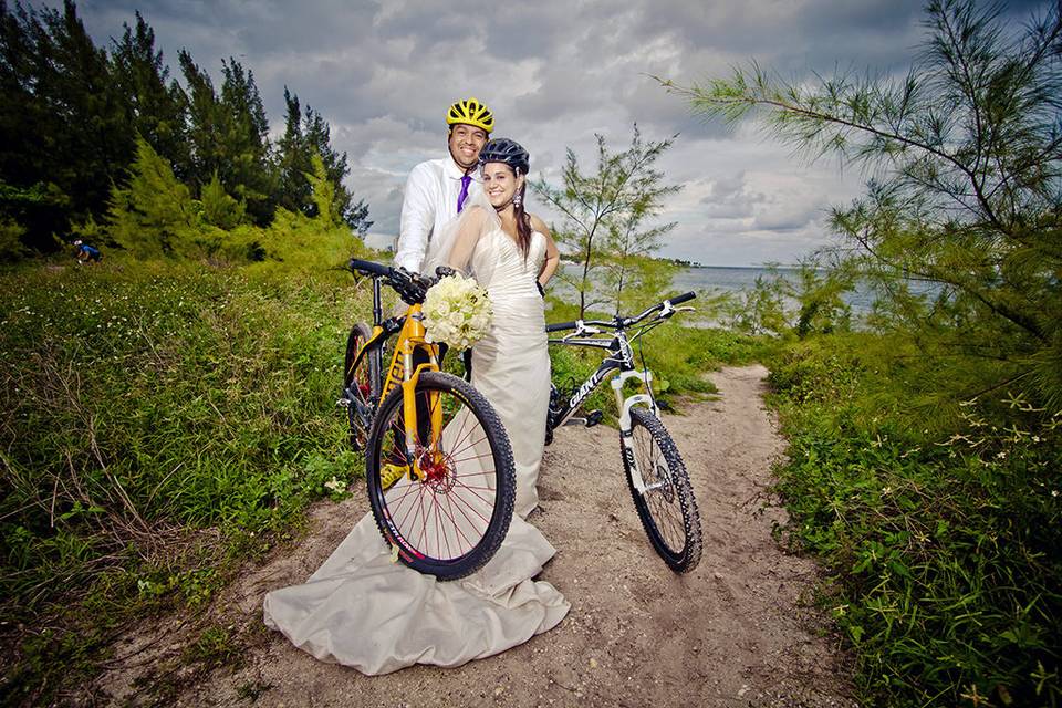 The Wedding Traveler