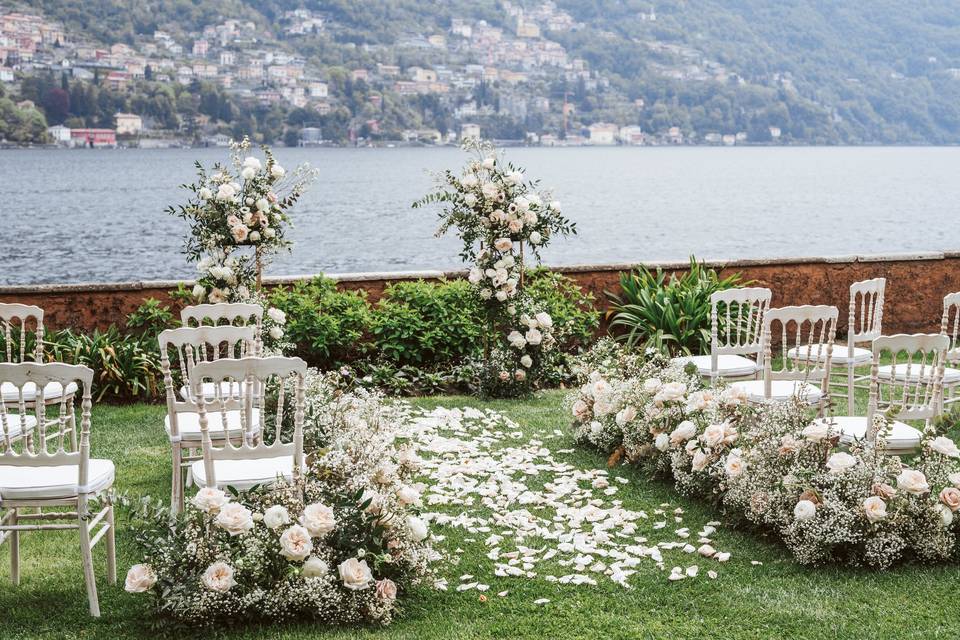 LAKE COMO