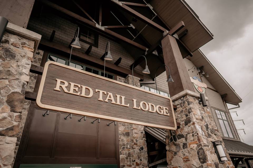 Red Tail Lodge