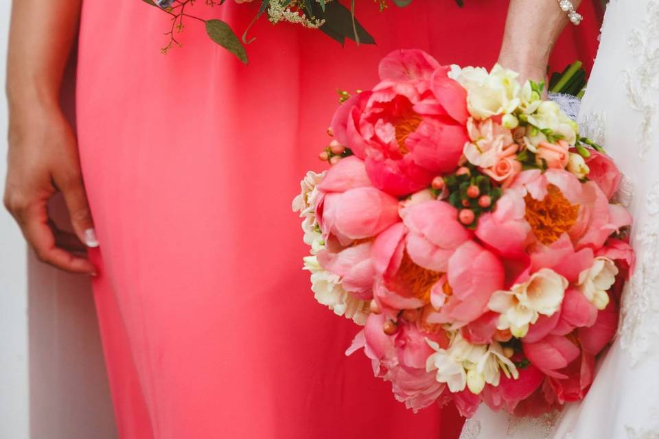 Cascading bouquets