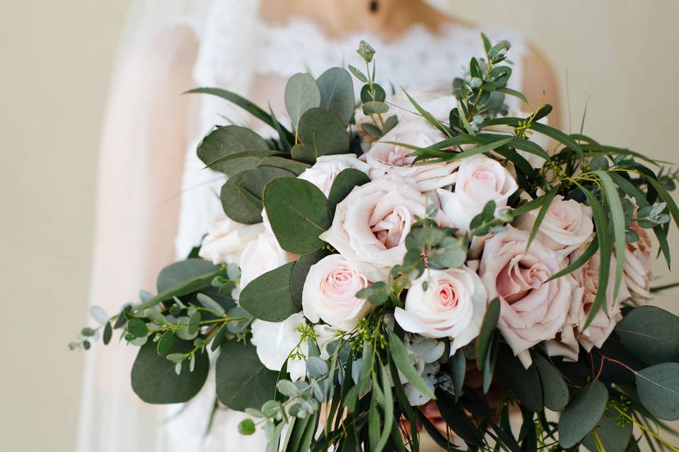 Cascading bouquet