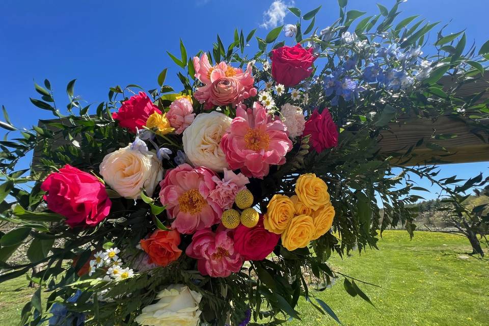 Colorful arbor arrangement