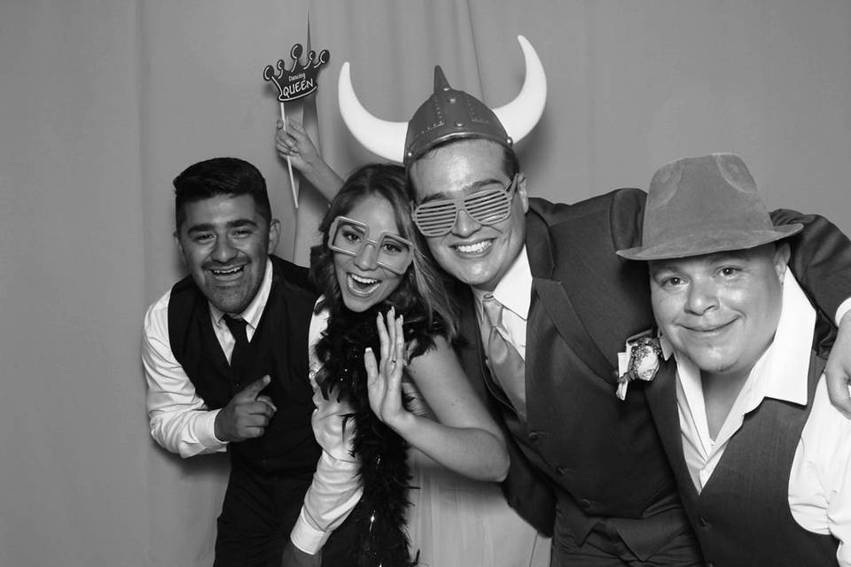 Fantastic Snap Photobooth - Photo Booth Rental