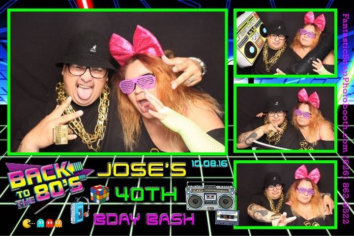 Fantastic Snap Photobooth - Photo Booth Rental