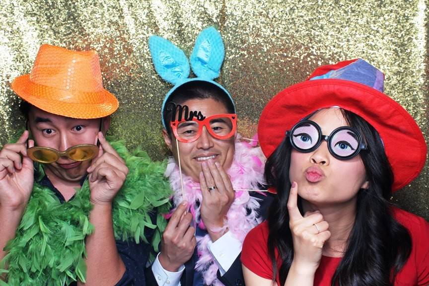 Fantastic Snap Photobooth - Photo Booth Rental