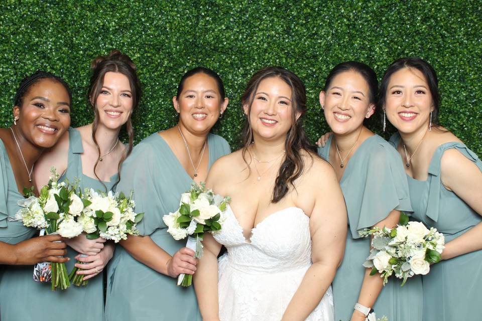 Fantastic Snap Photobooth - Photo Booth Rental