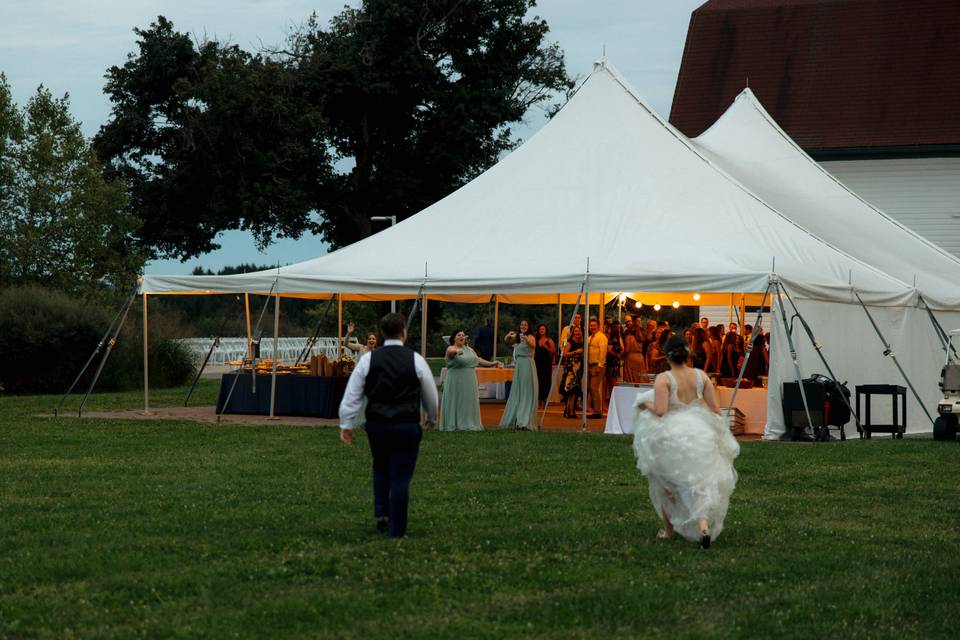 Reception under the tent