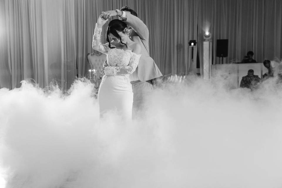 Let's dance on the clouds