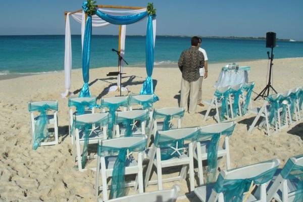 Personal Touch Wedding and Rentals
