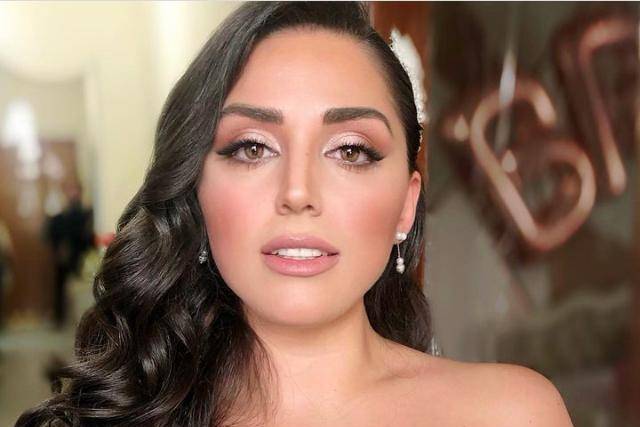 Elegant bridal makeup with