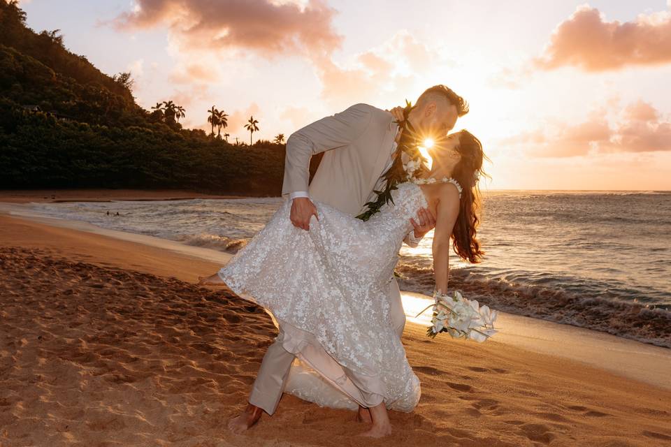 Kauai, Hawaii Beach Wedding