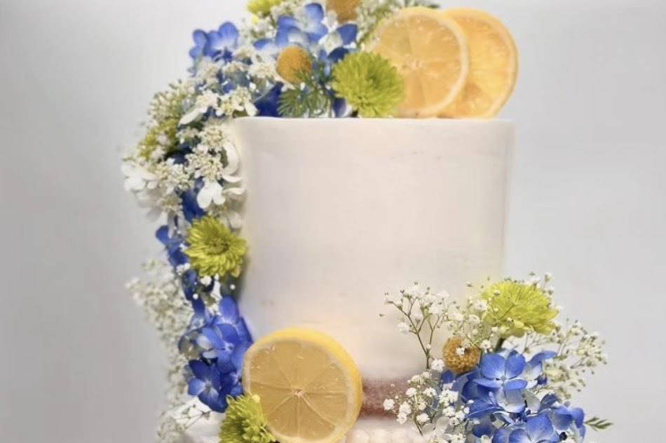 Blue Floral & Lemon Slices