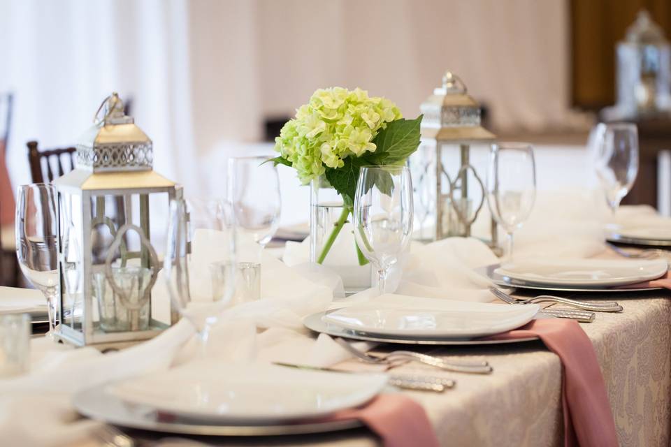 Custom tablescapes