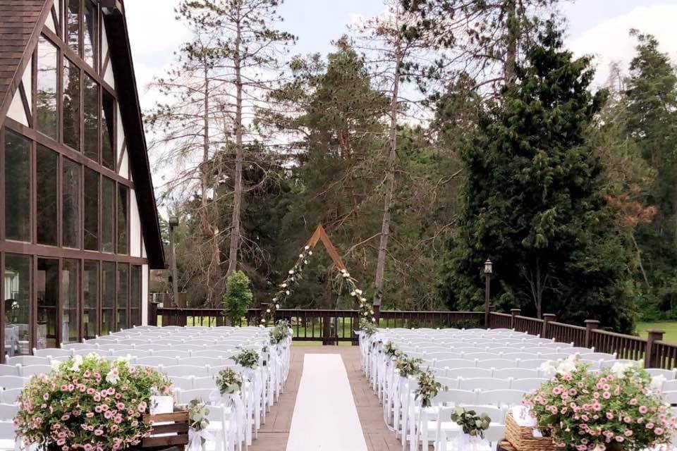 Lodge Deck Ceremony Venue