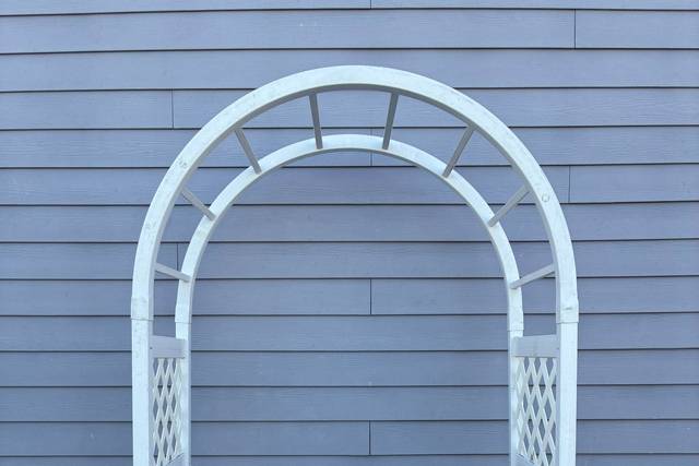 White Lattice Archr