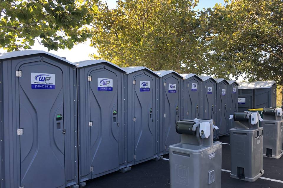 Special Event Toilets and Sink