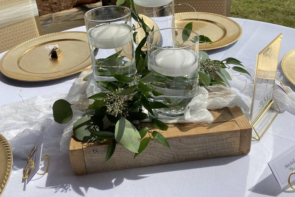 Welcome Spring with a Grandiflora Arrangement and Tablescape – Home is  Where the Boat Is