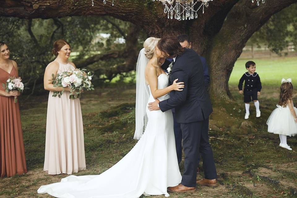 Vows under a tree