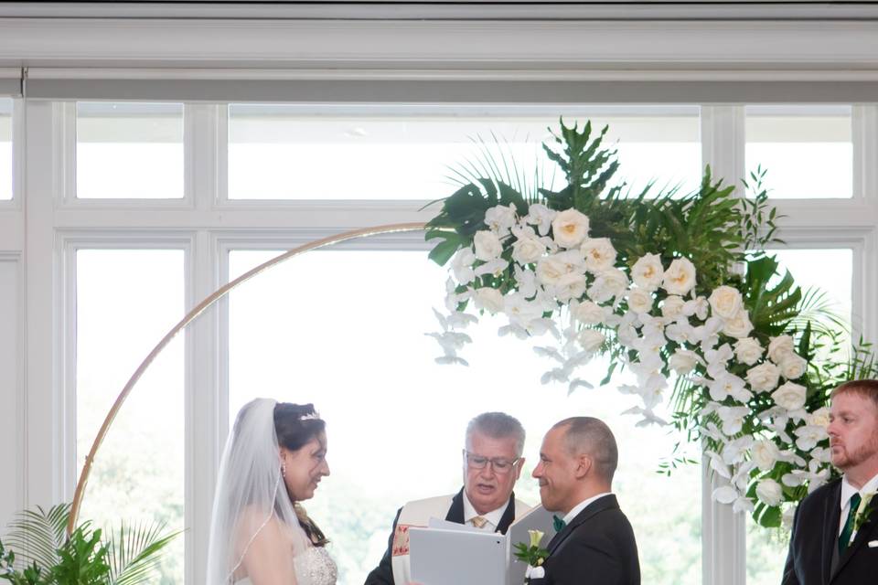 Ceremony arch