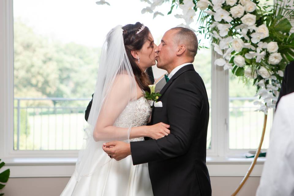 Ceremony arch