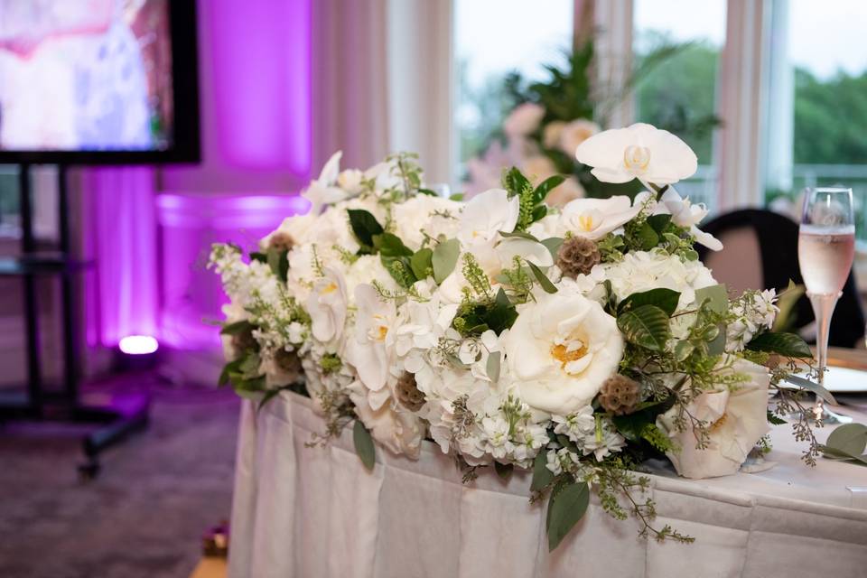 Sweetheart table arrangement