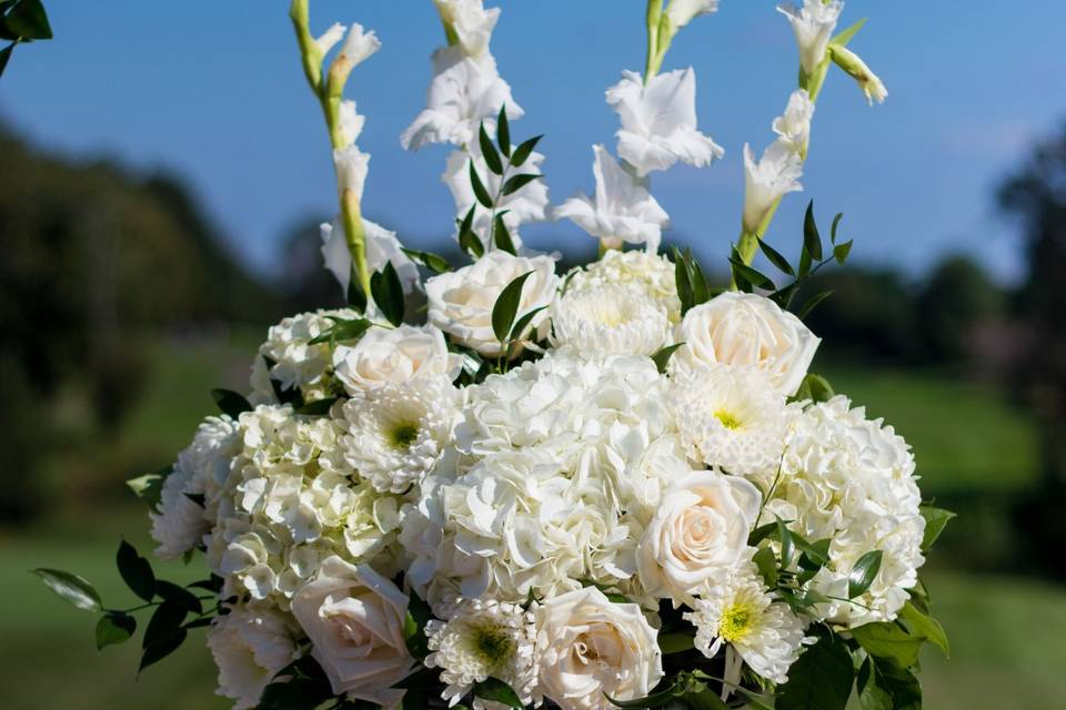 Altar/column arrangement