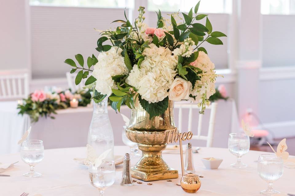 Gorgeous centerpiece display