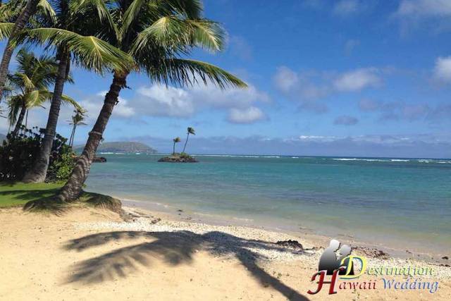 Kahala Beach Wedding Venue.  Our favorite beach destination wedding in Hawaii.  It's also called Waialae Beach.  Located not too far away from Waikiki Beach on Oahu in Hawaii.  It's a more relaxed place to get married.