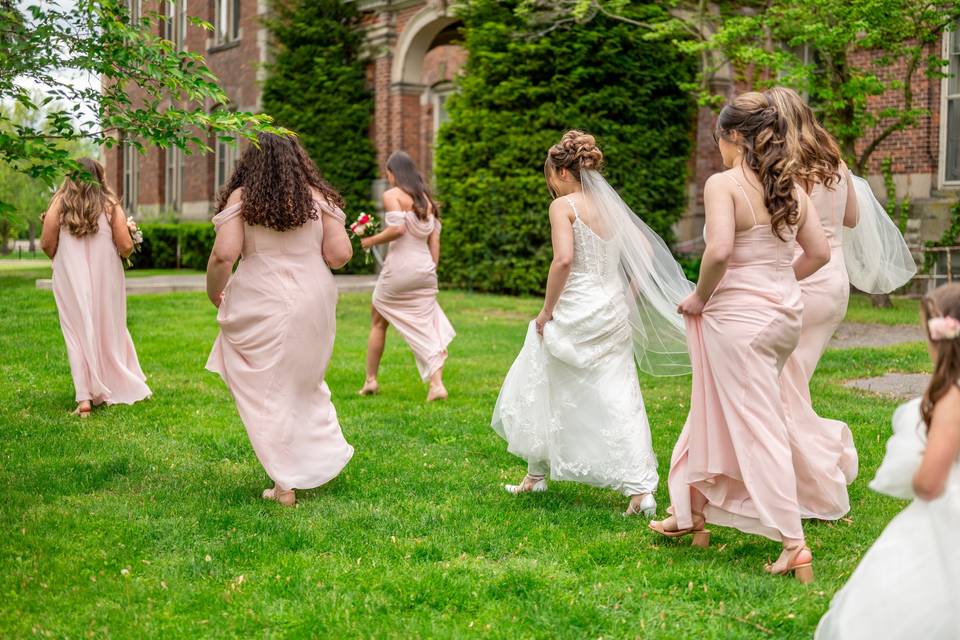 Candid bridesmaids