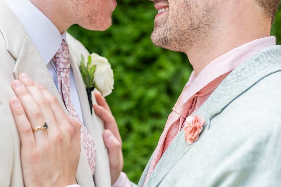 Grooms