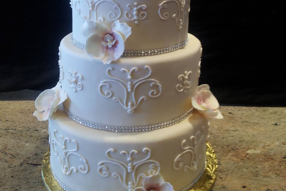 Honey Bee Pastries Wedding Cake Leesburg Va Weddingwire