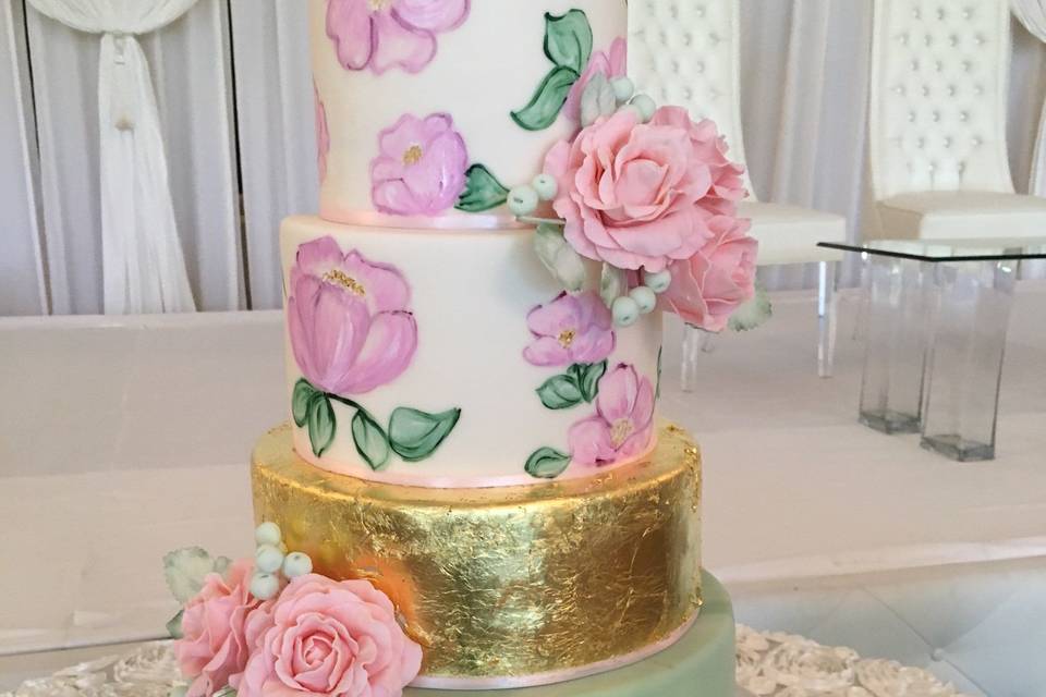 Dainty wedding cake