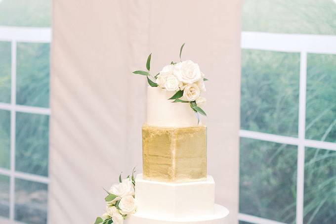 Cake with gold