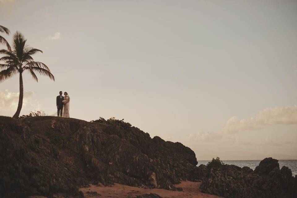 Starting a lifetime together with the ocean as a backdrop.
Photography by Kristen Marie
www.iamkristenmarie.com