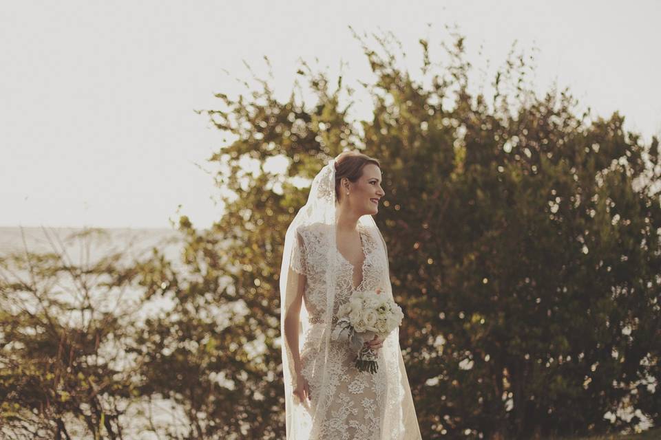 A gorgeous bride at the W Retreat Spa - Vieques Island
Photography by Kristen Marie
www.iamkristenmarie.com