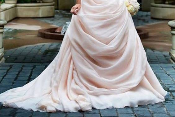Sleeveless wedding gown