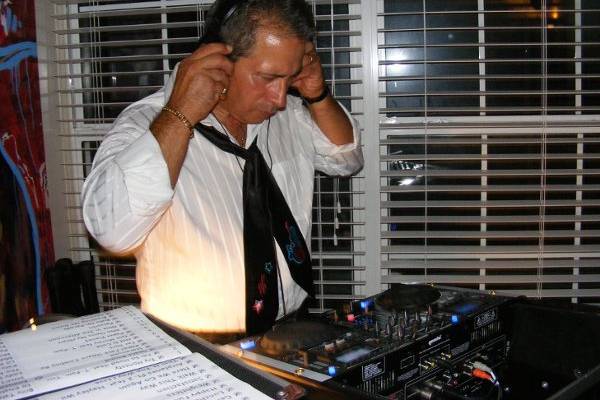 Maestro Entertainment
