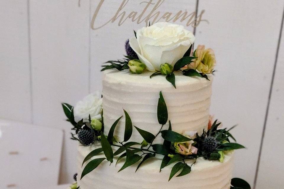 Classic, floral cake