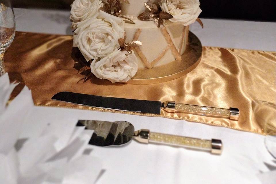 White and Gold Cake