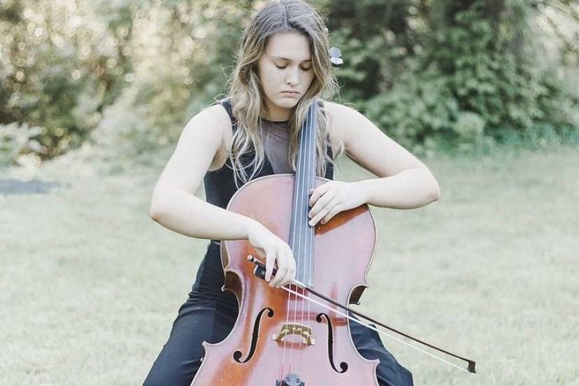Cellist Alexandra Paino