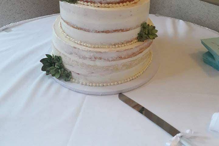 Naked cake