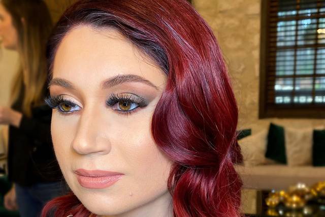 Old Hollywood glam