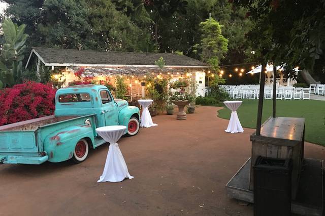 Blue wedding car