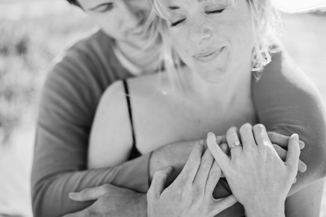 B&W beach engagement session