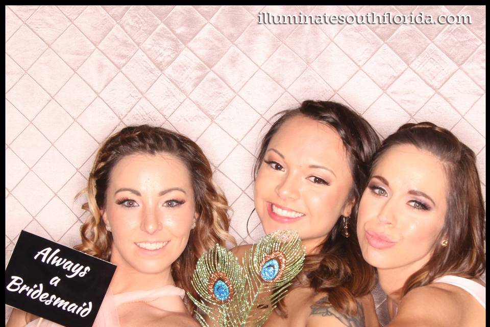 ILLUMINATE South Florida Photo Booth