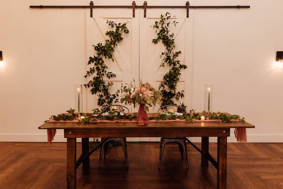 Sweetheart table